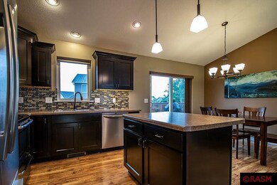 1136 Heron Dr, Mankato, MN 56001 - photo 7