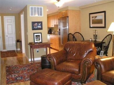 10 Emerson Ct, Amherst, MA 01002 - photo 7