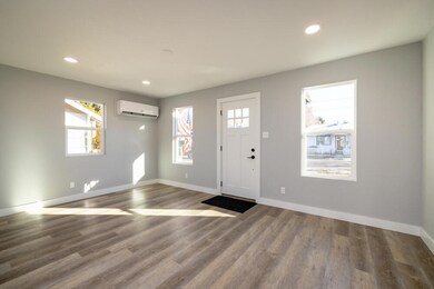 923OwensSt.-12