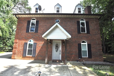 1710 Kimway Ct, Matthews, NC 28105 - photo 3