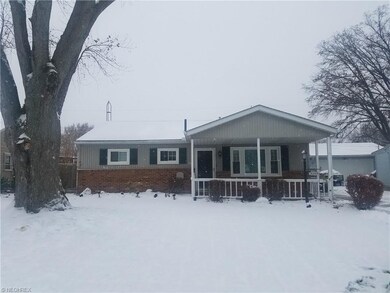 4208 Riverview Ln, Lorain, OH 44055 - photo 2