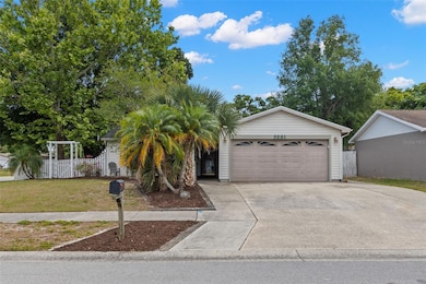Front view of front property w/2 car garage