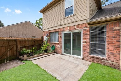8318 Sparkling Springs Dr, Houston, TX 77095 - photo 4