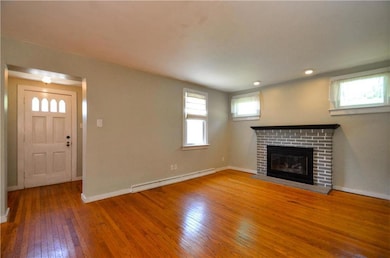 7 Maple St, Quakertown, PA 18951 - photo 5