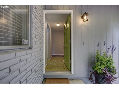 Entrance/Foyer