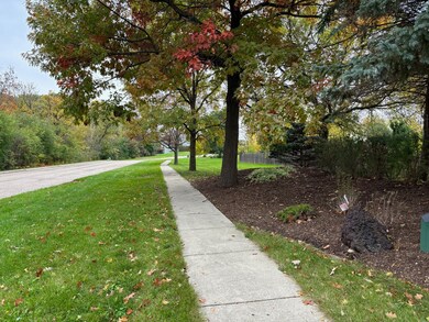 26297 W Larkin Ln, Ingleside, IL 60041 - photo 6