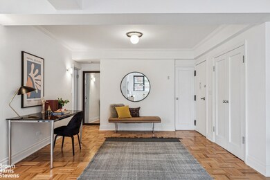 305 E 72nd St unit PHC, New York, NY 10021 - photo 3