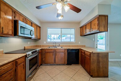 4522 Burkegate Dr, Spring, TX 77373 - photo 4