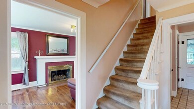 23-web-or-mls-627 State St (24)
