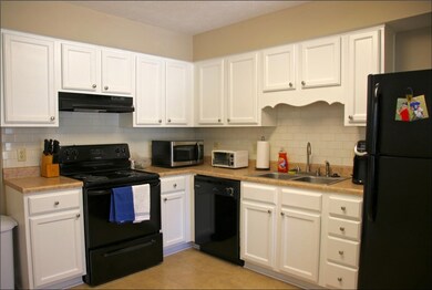 893 Hollins Rd, Auburn, AL 36830 - photo 2