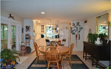 242 SW Santa fe Dr, Fort White, FL 32038 - photo 4