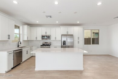 17022 W Winston Dr, Goodyear, AZ 85338 - photo 5