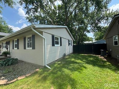 828 Railroad St, Covington, IN 47932 - photo 7