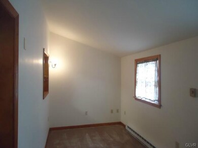 2252 Dorothy Way, Allentown, PA 18109 - photo 5