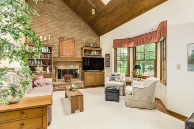 WOOD CEILING AND BAY WINDOW