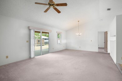 5135 Patricia St 002