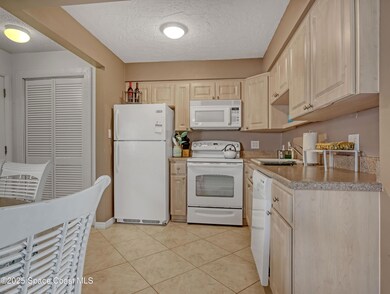 KITCHEN (2)