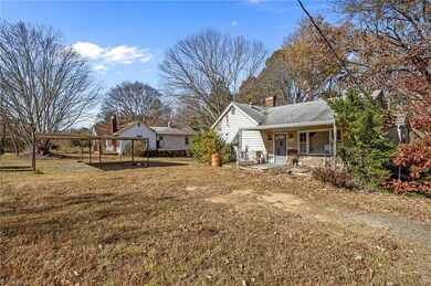 2106 School St, Winston Salem, NC 27105 - photo 5