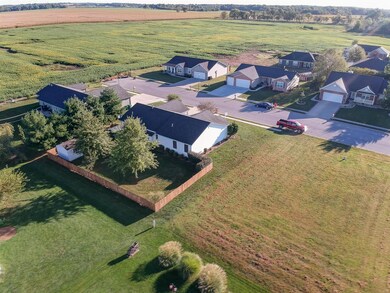 415 Silverthorne Dr, Freeburg, IL 62243 - photo 3