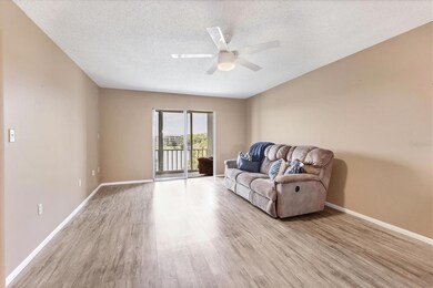 3204 Lake Bayshore Dr unit 407, Bradenton, FL 34205 - photo 6