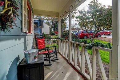 407 Windsor Ln, Statesville, NC 28677 - photo 3