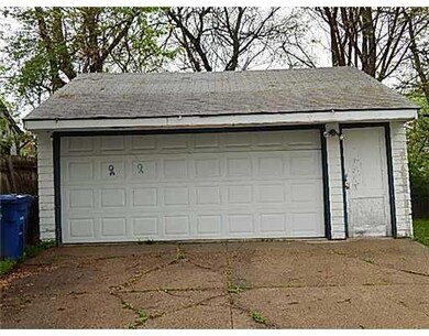 Parking Lot/Garage.