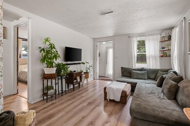 638 W Sycamore St, Wayland, MI 49348 - photo 5