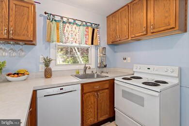 2502 Kevin Ln, Bowie, MD 20715 - photo 5