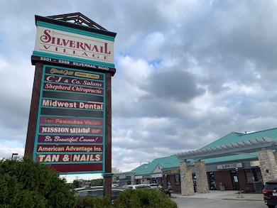 2347 Silvernail Rd, Pewaukee, WI 53072 - photo 3