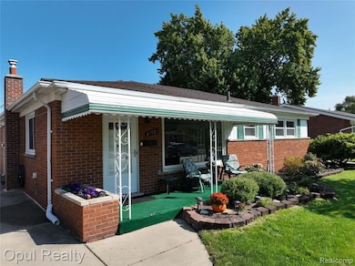 34934 Elmira St, Livonia, MI 48150 - photo 4