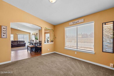 14300 Desert Cactus Dr, Horizon City, TX 79928 - photo 7