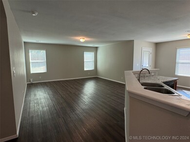 1513 S 31st St, Broken Arrow, OK 74014 - photo 6