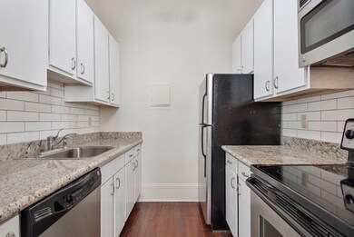 7014 Saint Charles Ave unit B, New Orleans, LA 70118 - photo 5
