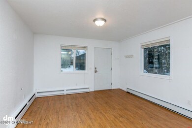 02-Living Room Unit 1 MS_5418