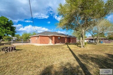 221 Santa Lorraine Ave, Santa Rosa, TX 78593 - photo 3