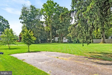 605 S Main St, Hightstown, NJ 08520 - photo 4