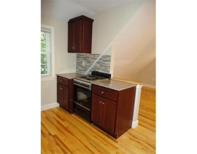 218 Court St unit 2nd Floor, Plymouth, MA 02360 - photo 3