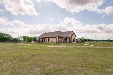 112 Bluffview Ln, Corsicana, TX 75109 - photo 4