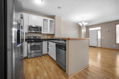 7601 11th St N, Saint Paul, MN 55128 - photo 3