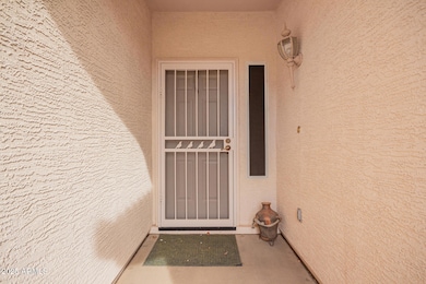 1464 E Runaway Bay Dr, Chandler, AZ 85249 - photo 3