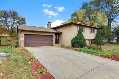 2613 Ridge Ln, New Brighton, MN 55112 - photo 2