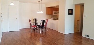 1802 Plum Grove Rd unit 2D, Rolling Meadows, IL 60008 - photo 3
