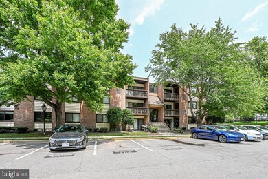 10720 West Dr unit 204, Fairfax, VA 22030 - photo 2