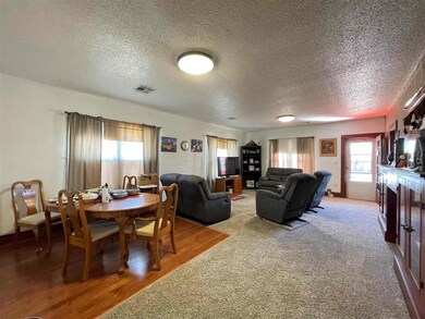 842 E 2nd St, Cushing, OK 74023 - photo 5