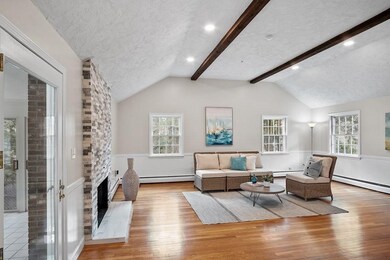 7 Robinwood Rd, Acton, MA 01720 - photo 2