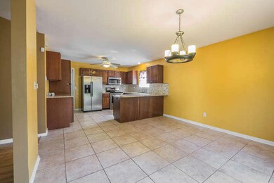 Dining & Kitchen