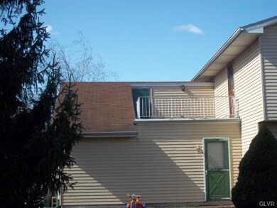 7042 Rotterdam Square, Bethlehem, PA 18017 - photo 5