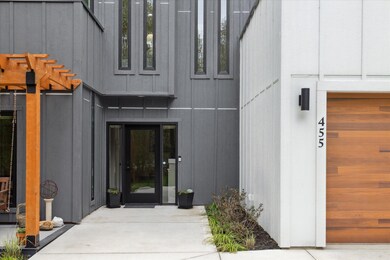 07-455-N-Lakeshore-Dr-Holland-MI-49424-W