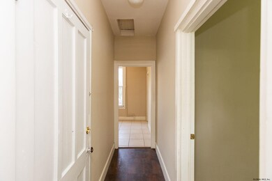 64 Thompson St, Troy, NY 12180 - photo 6