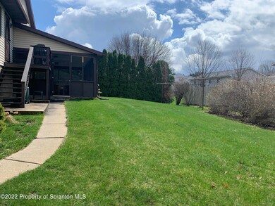 202 Swinick Dr, Dunmore, PA 18512 - photo 4